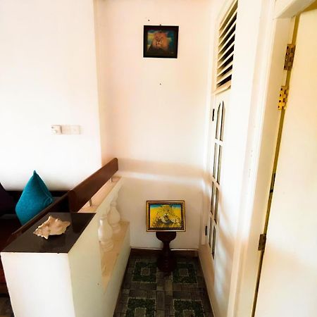 Rohans Place Nattandiya Luaran gambar